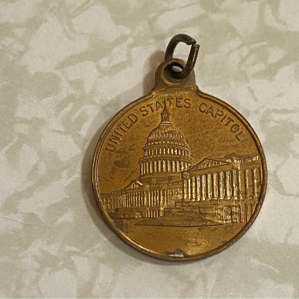 LAST CHANCE 🔥 Vintage United States Capital White House Reversible Pendant #6294 - Picture 5 of 6